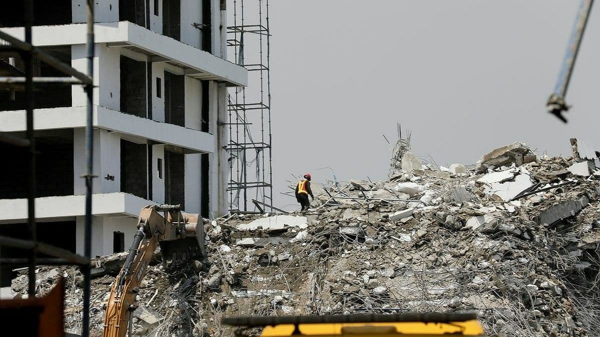 Обвал многоэтажки в Нигерии: погибли 22 человека