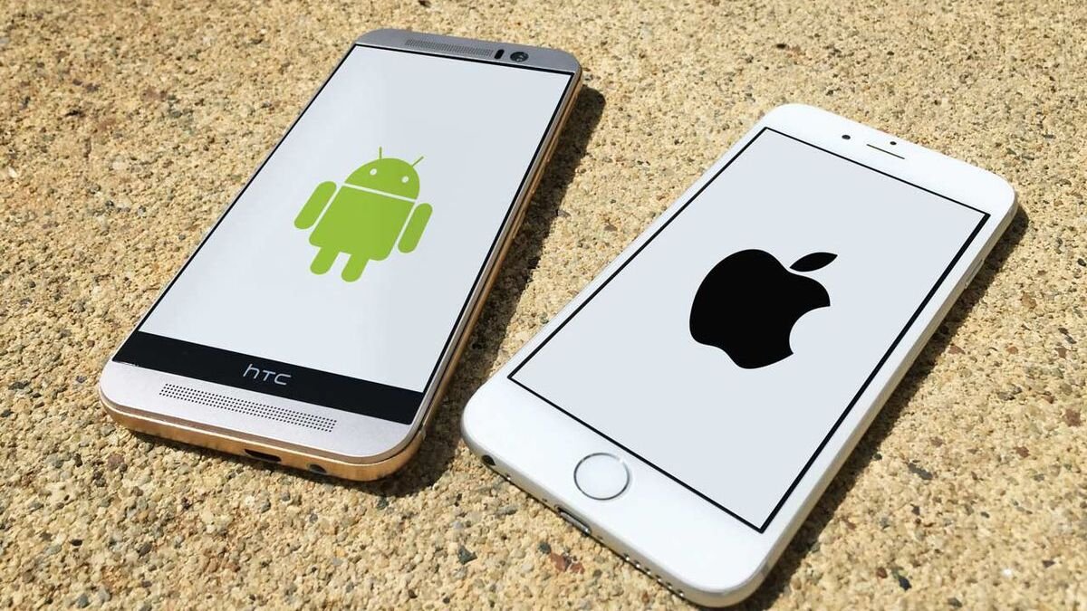 Apple и Google вновь бесплатно раздают мобильные приложения в своих магазинах