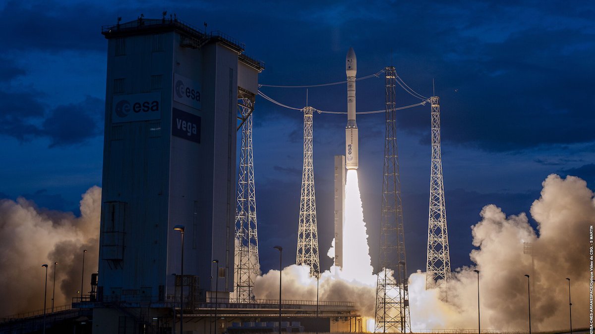 Франция отправила в космос ракету «Вега» с украинскими комплектующими