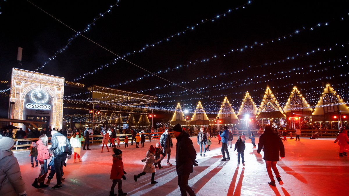 В Киеве открыли локацию зимних развлечений Winter Village в стиле Гарри Поттера