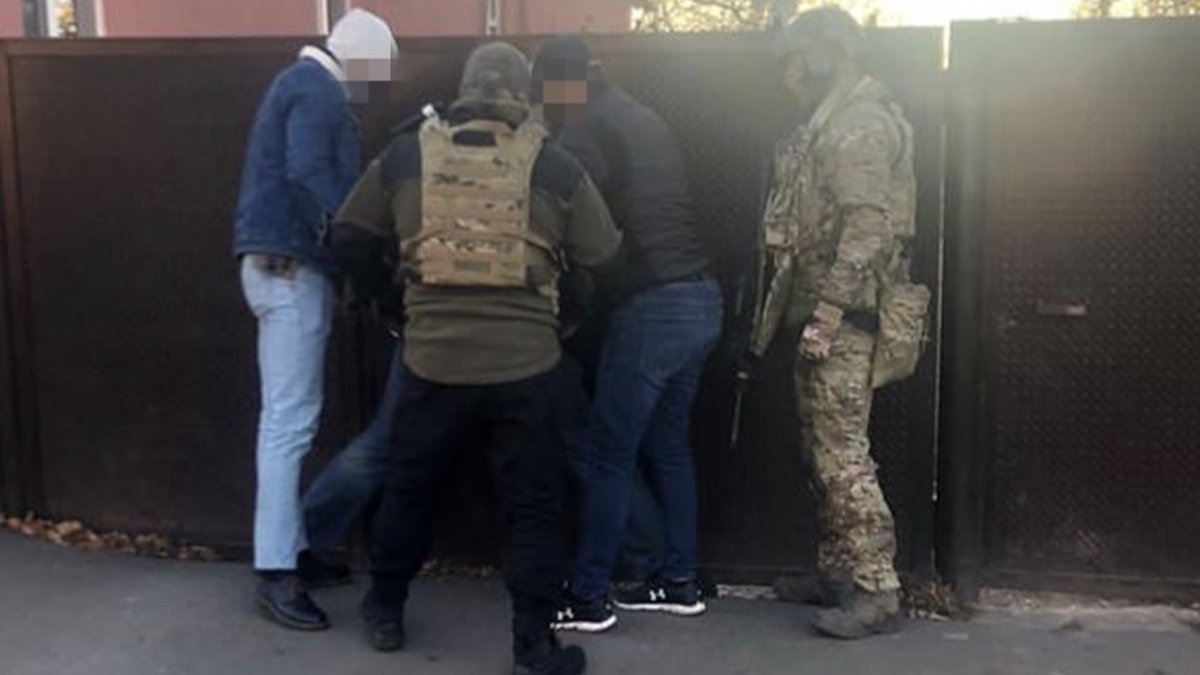 Притворялся чиновником: в Харьковской области российский агент собирал информацию о военных объектах