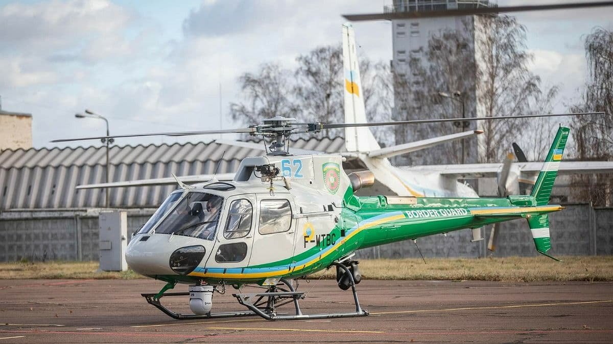 Прикордонники України отримали два нові вертольоти, які охоронятимуть кордон із Білоруссю