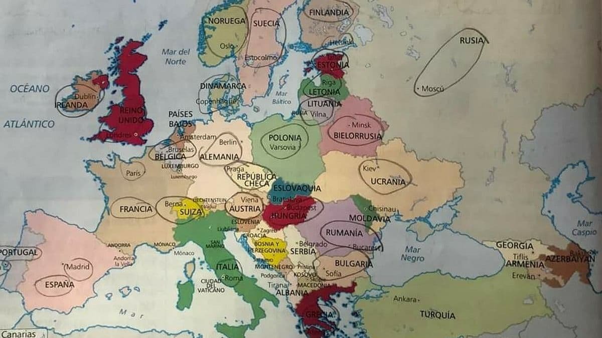 Украина обратилась к Испании с просьбой отозвать тираж учебника, где Крым изобразили частью РФ