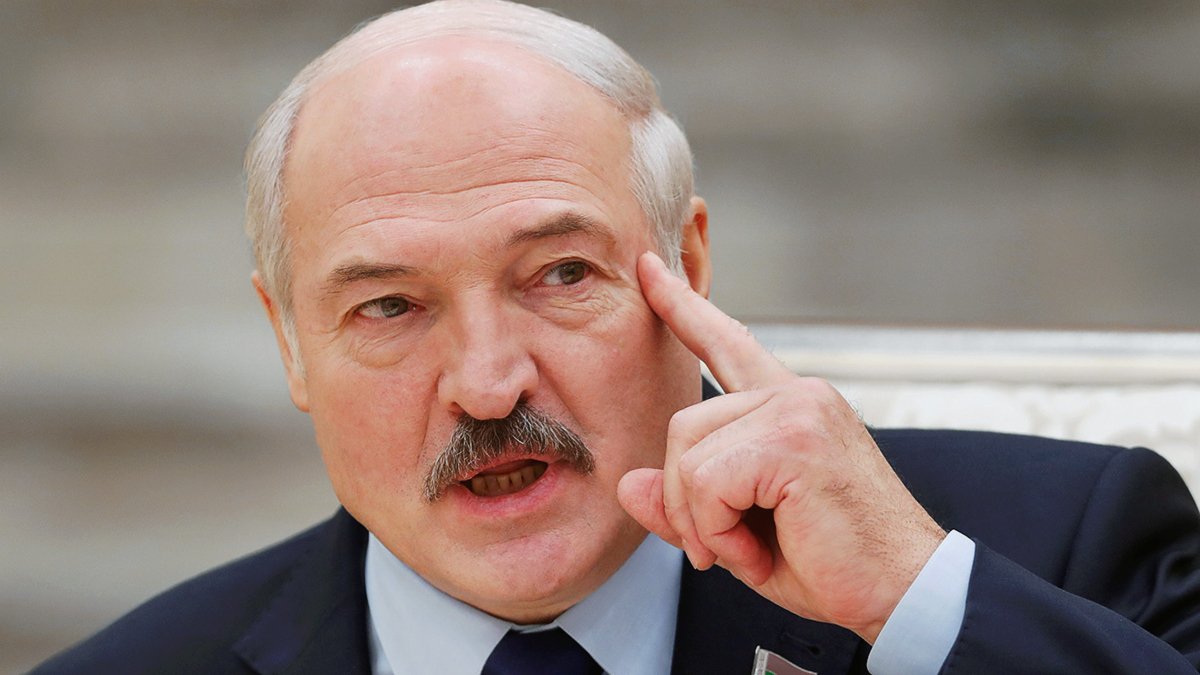 Лукашенко заявив, що мігрантів, яких знайшли мертвими на кордоні з Білоруссю, підкинули