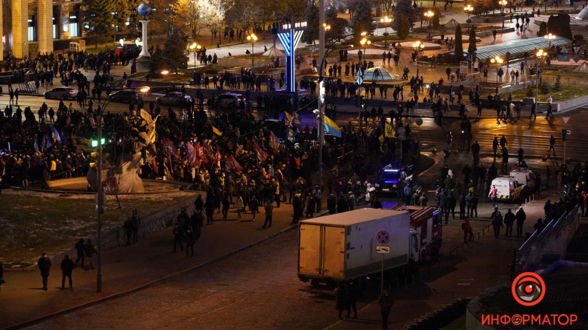 На Майдане собираются участники акции «Защитим Украину»