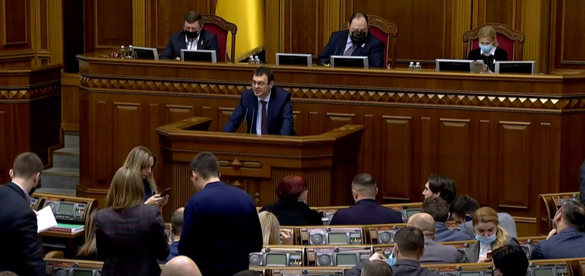 «Антиахметовский» закон: почему депутаты были против, и за что извиняется Гетманцев