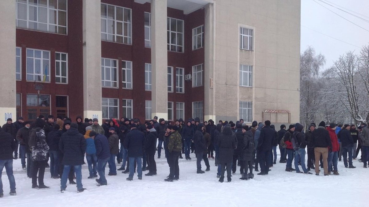 Во Львовской области горняки второй день протестуют под землёй из-за зарплат