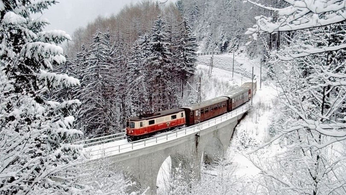 К Новому году «Укрзалізниця» запустит дополнительные поезда на семи популярных маршрутах