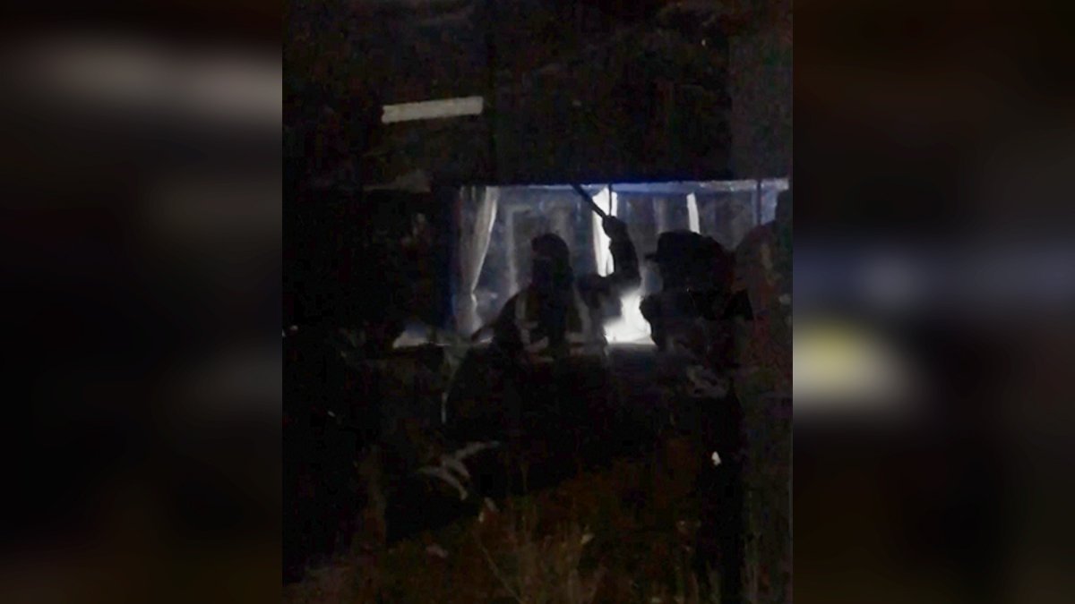 Появилось видео избиения полицейских в Харькове