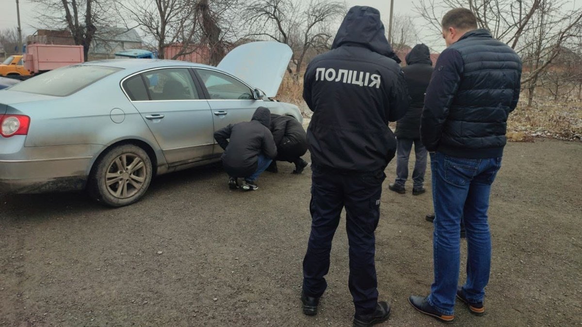 В Каменце-Подольском депутатке горсовета подожгли машину