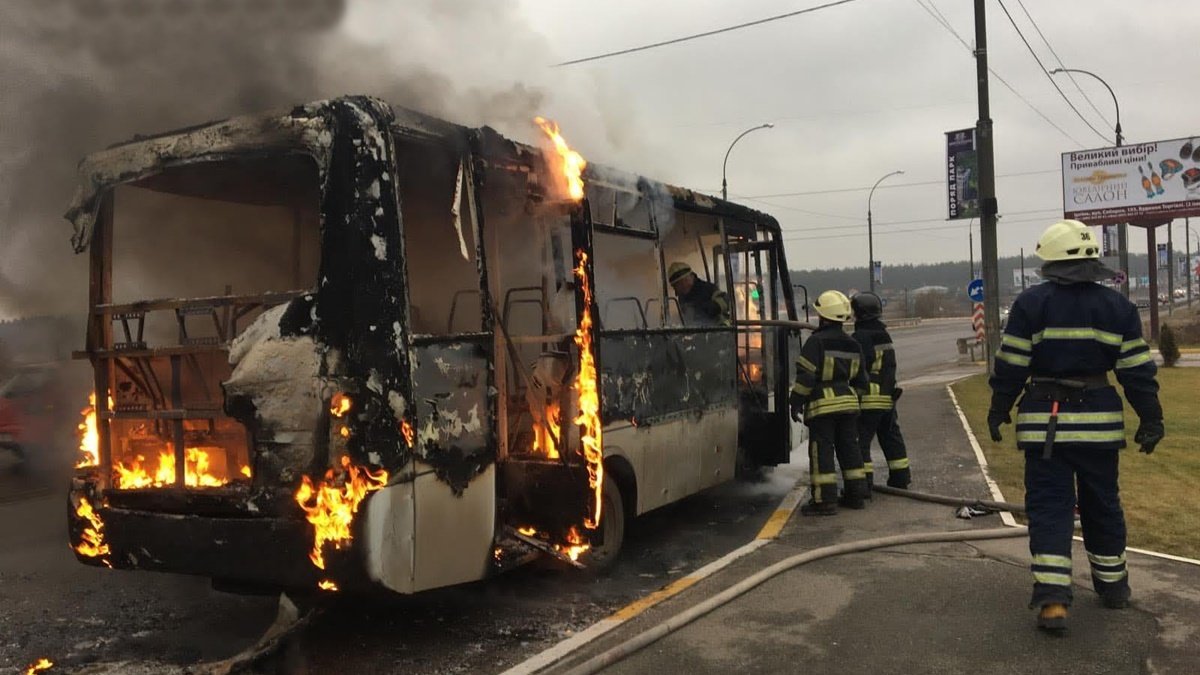 В Киевской области загорелся рейсовый автобус: в салоне было 20 пассажиров