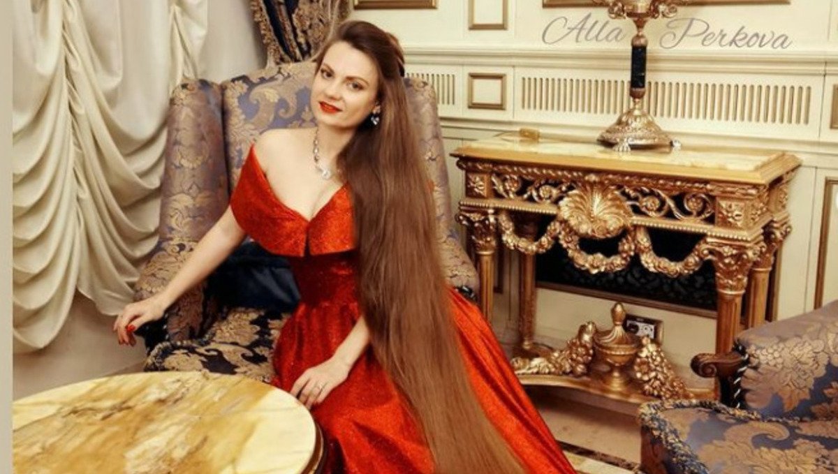 Қыздар еркектермен секс Интернетте ресейлік атақты адамдар бейнеленген порно