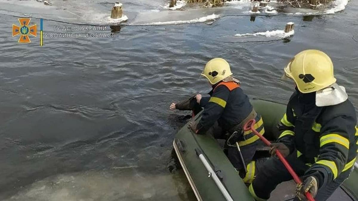 В Волынской области из реки достали тело ребёнка: подробности