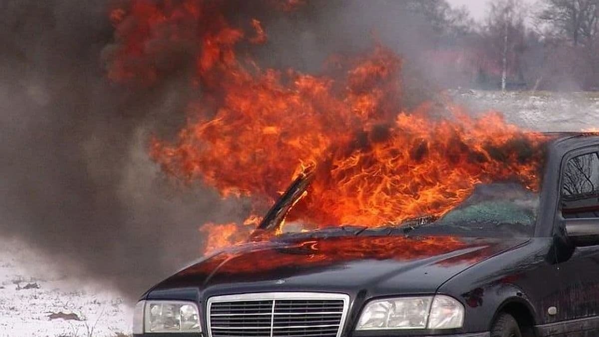 В Одесі чоловік спалив автомобіль колишньої дружини через те, що вона його покинула