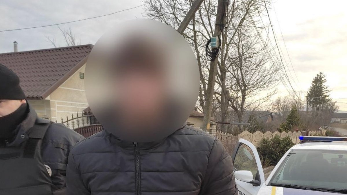 В Черновцах парень устроил стрельбу и пытался сбежать из города: его задержали через 20 минут