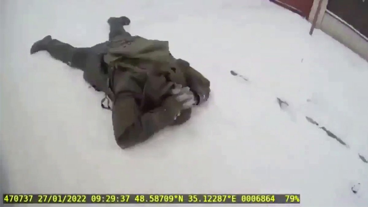 Розстріл військовослужбовців на ПМЗ у Дніпрі: з'явилося відео затримання нацгвардійця