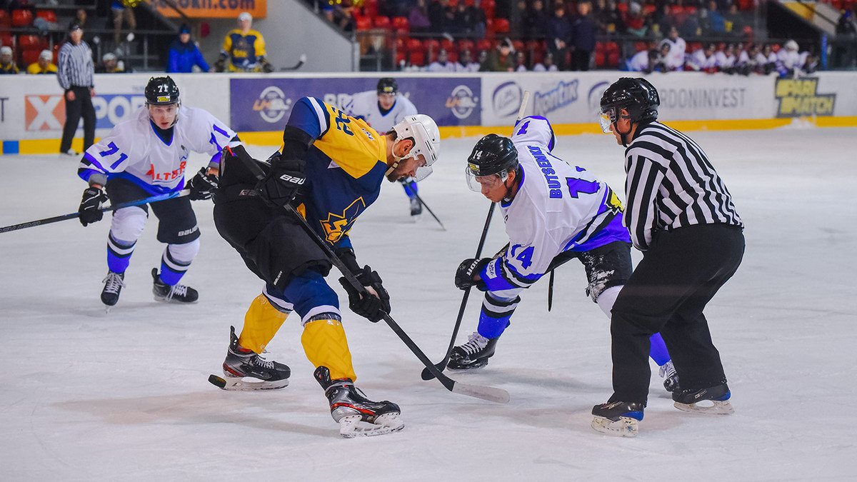 Хоккейная Суперлига Украины: СК «Сокол» встретился с «Альтаиром»