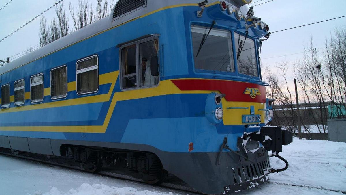Во Львовской области пассажирский поезд насмерть сбил двух человек