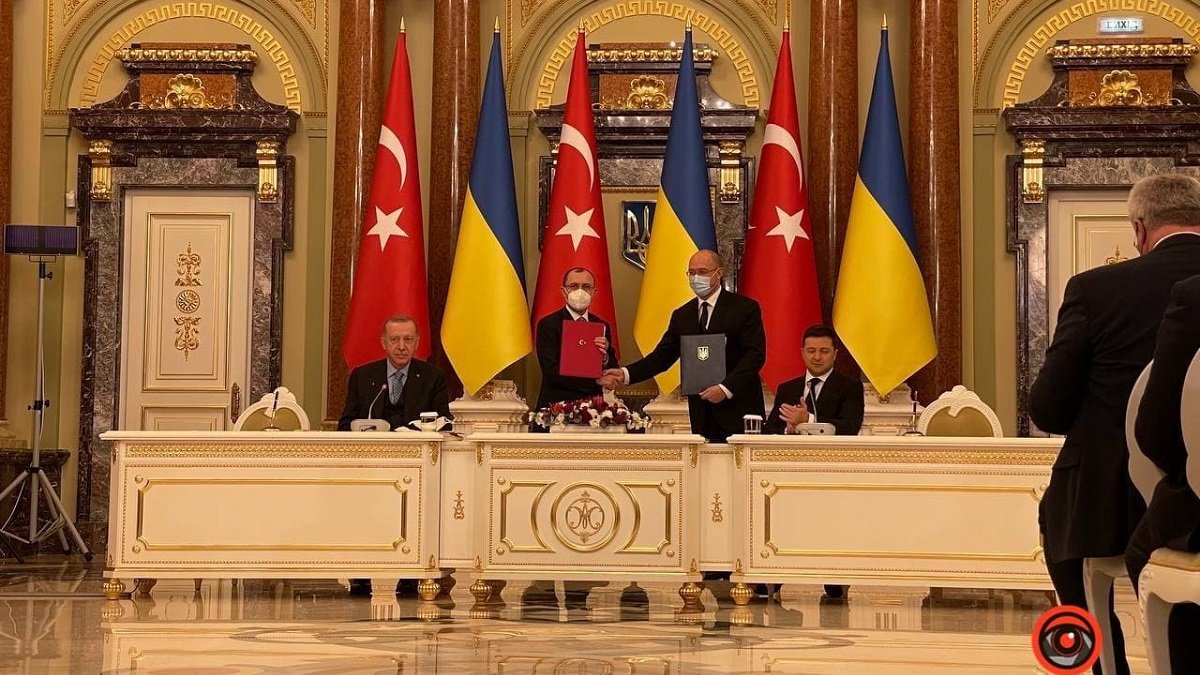 15 років переговорів: Україна та Туреччина підписали угоду про зону вільної торгівлі