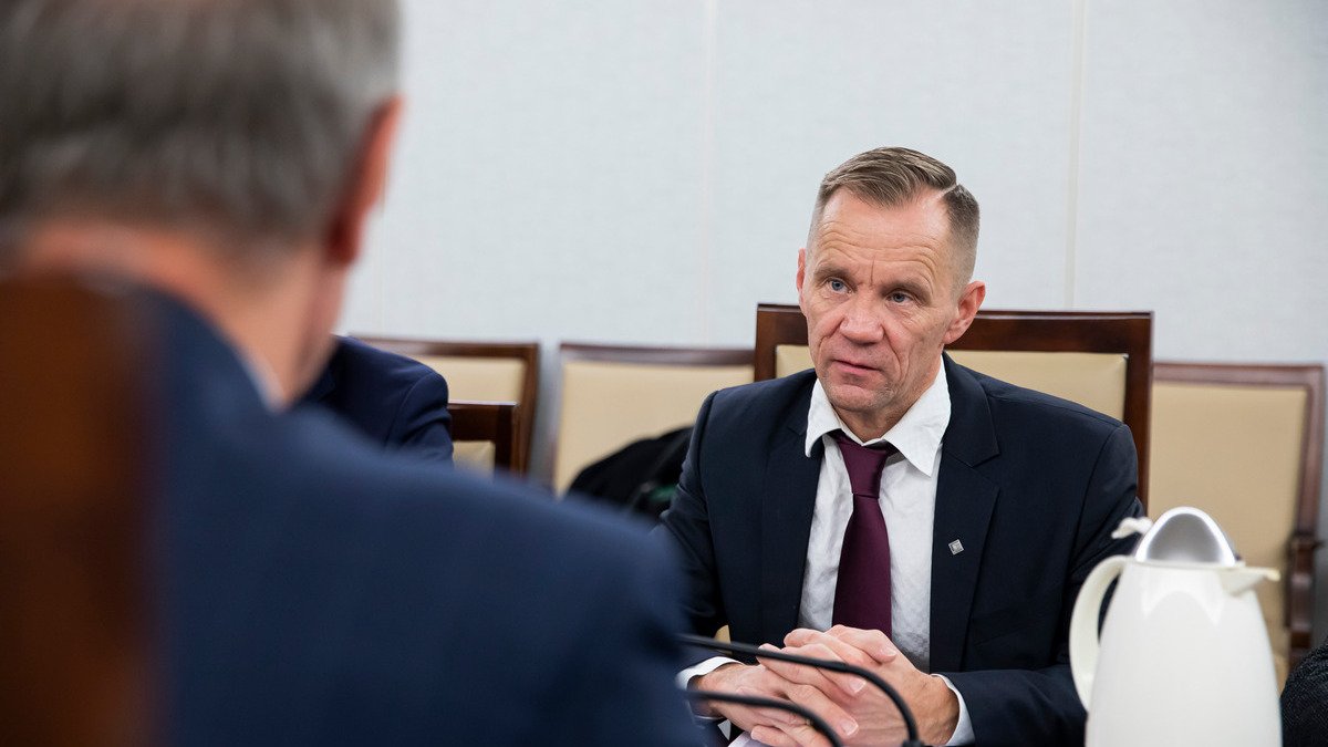 Глава комитета парламента Финляндии подал в отставку после слов, что Украина не вступит в НАТО