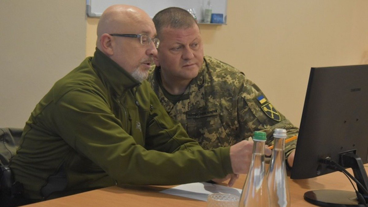 Резников и Залужный заявили о готовности Украины дать отпор России