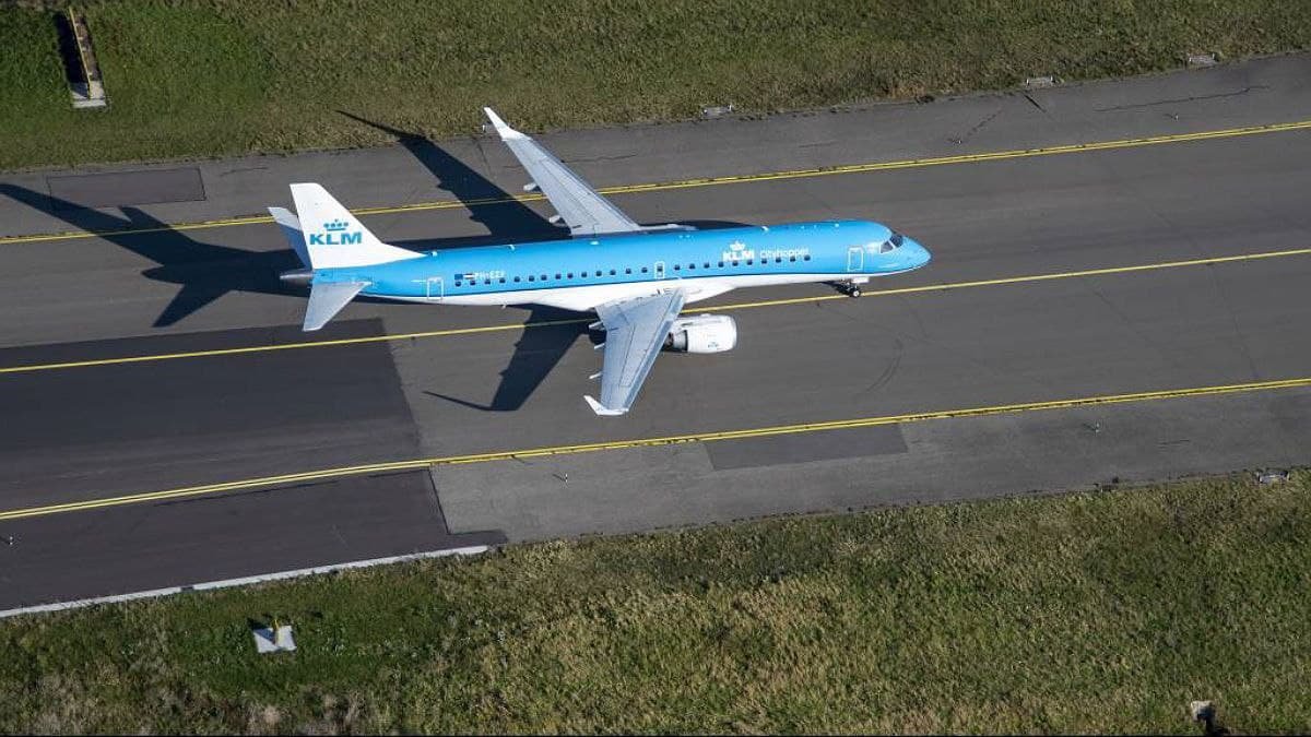 Нідерландська компанія KLM зупинила польоти в Україну