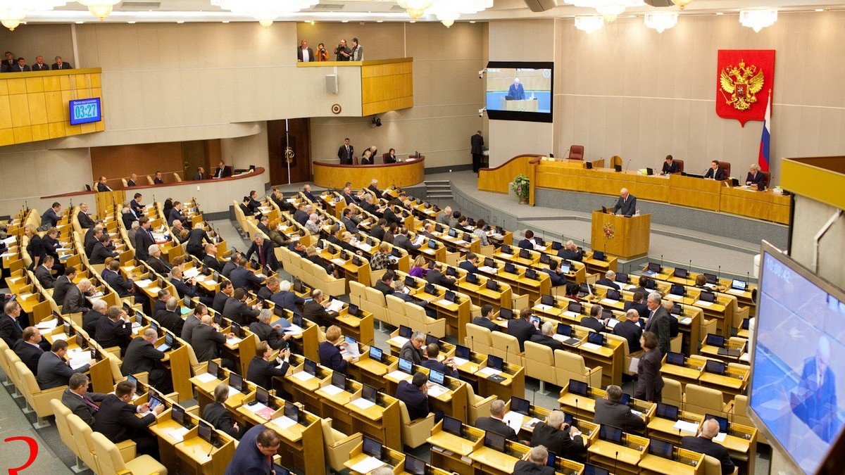 Держдума ухвалила звернення до Путіна про визнання ДНР та ЛНР