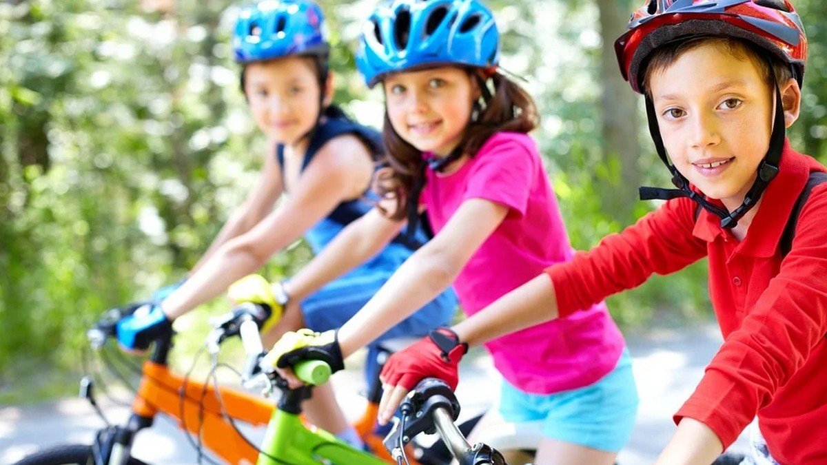 В школах Украины детей будут учить ездить на велосипеде