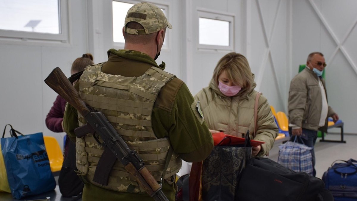 Ивано-Франковск готов принять до 30 тысяч беженцев с Донбасса