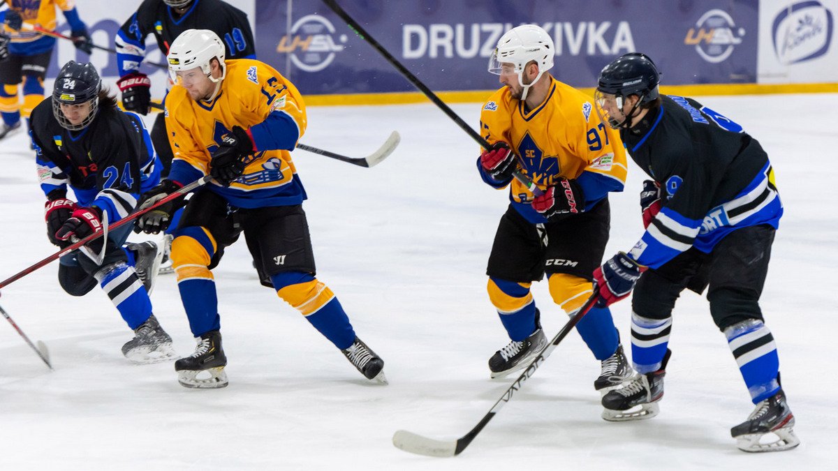 Хоккейная Суперлига Украины: «Альтаир» принимал СК «Сокол», «Донбасс» сыграл с «Белым Барсом»