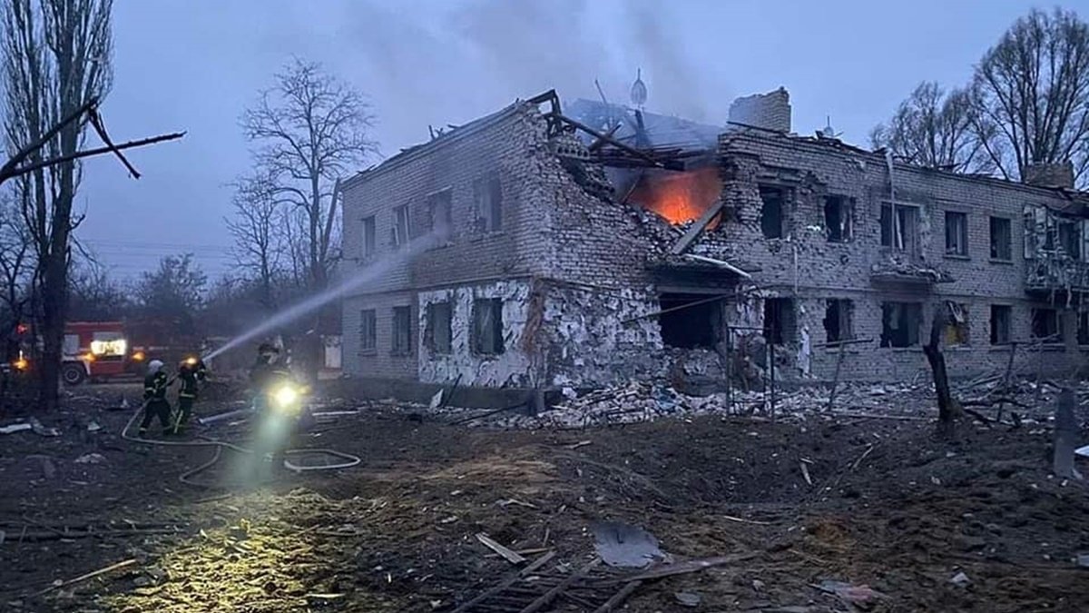 У Луганській області через обстріл загинув мирний житель: 6 вдалося врятувати