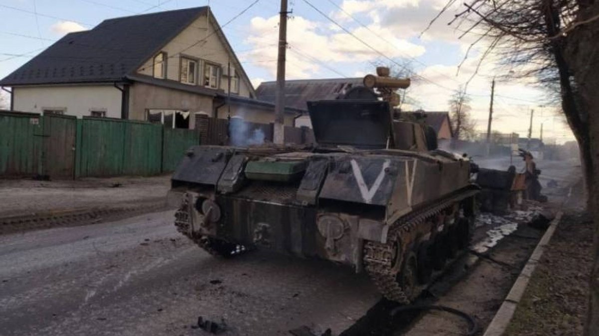 В Сумской области боевики расстреляли легковой автомобиль