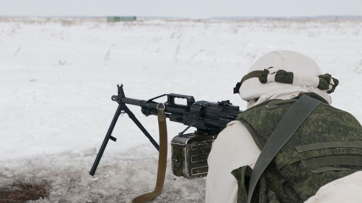 «Мы - пушечное мясо»: хлопці з армії РФ просять не відпускати їх в Україну, а краще піти на Путіна