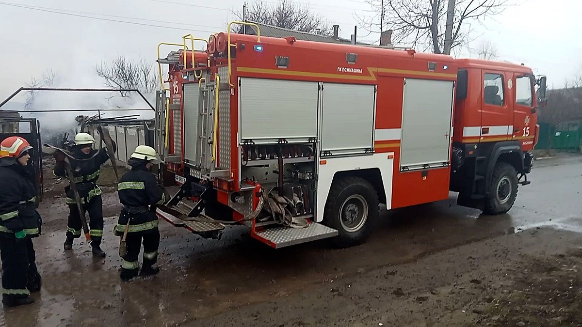 В Запорожской области боевики подорвали склад боеприпасов: три человека получили ранения