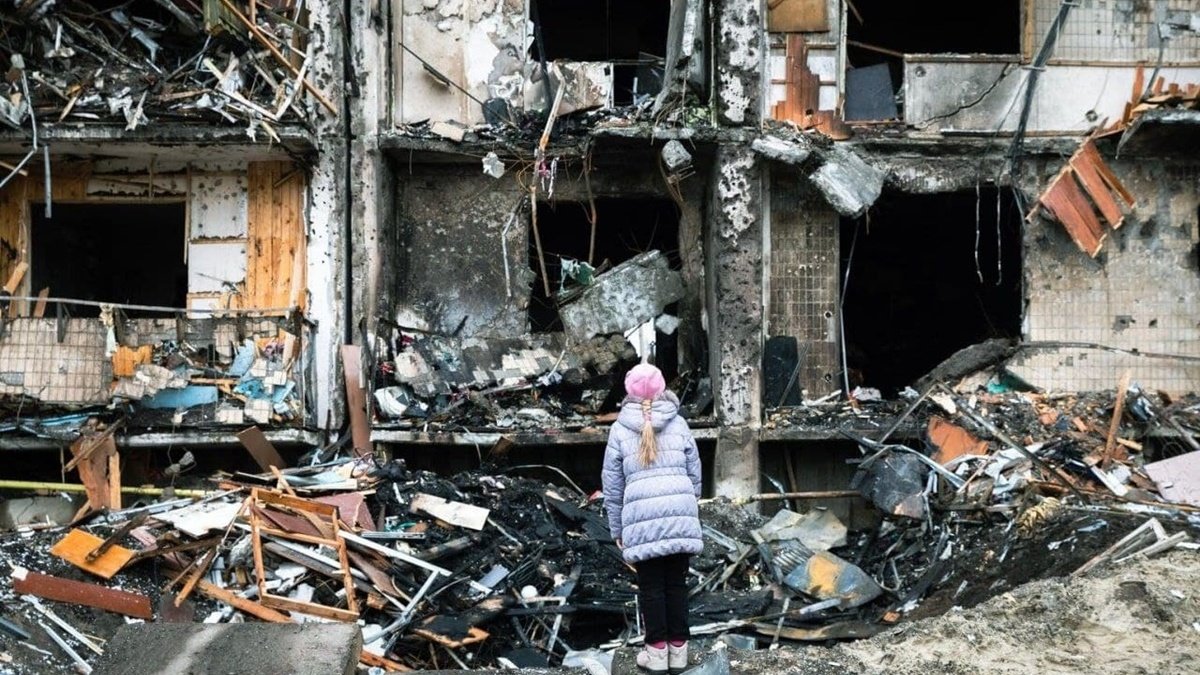 За сутки оккупанты незаконно вывезли в россию более 2 тысяч украинских детей