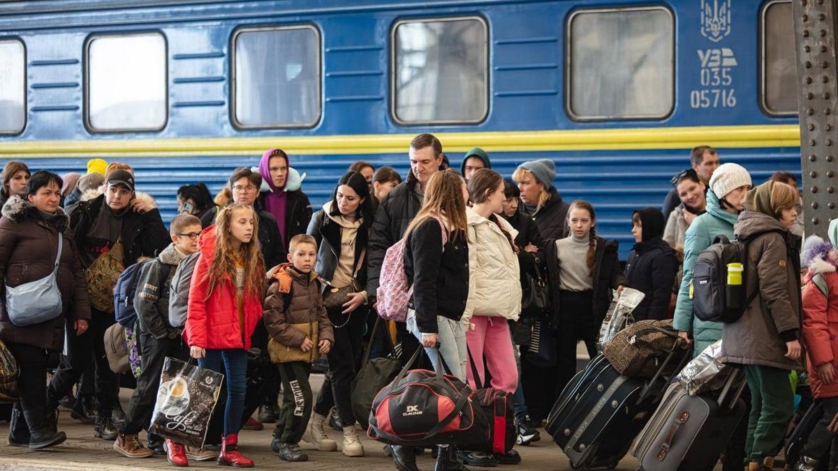 «Укрзалізниця» назначила дополнительные эвакуационные рейсы: список