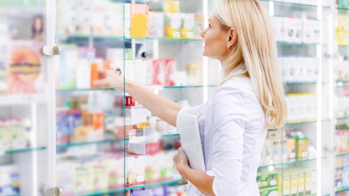 В Украине аптеки не должны поднимать цены на лекарства: людей просят сообщать о таких случаях