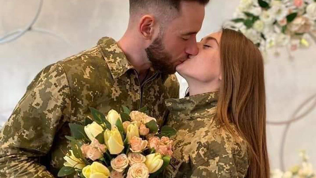 За місяць війни в Україні одружилися понад 15 тисяч пар