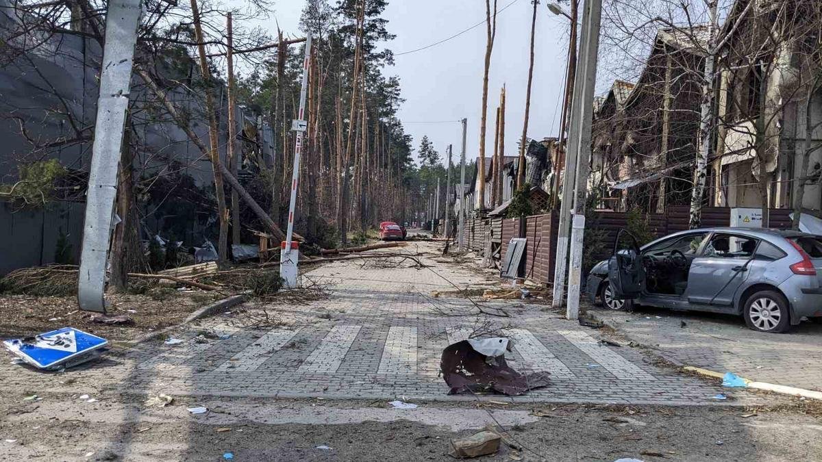 У Гостомелі за 35 днів російської окупації зникли безвісти понад 400 людей