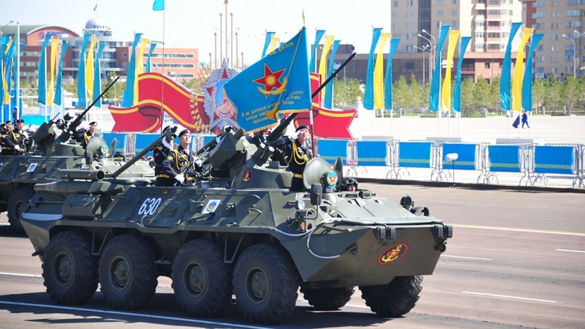 Казахстан отказался от военного парада на 9 мая