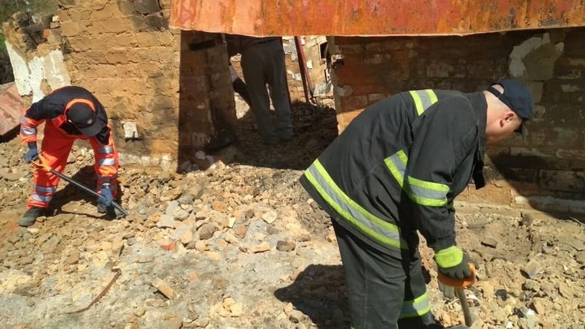 На Чернігівщині під завалами знайшли тіла двох загиблих