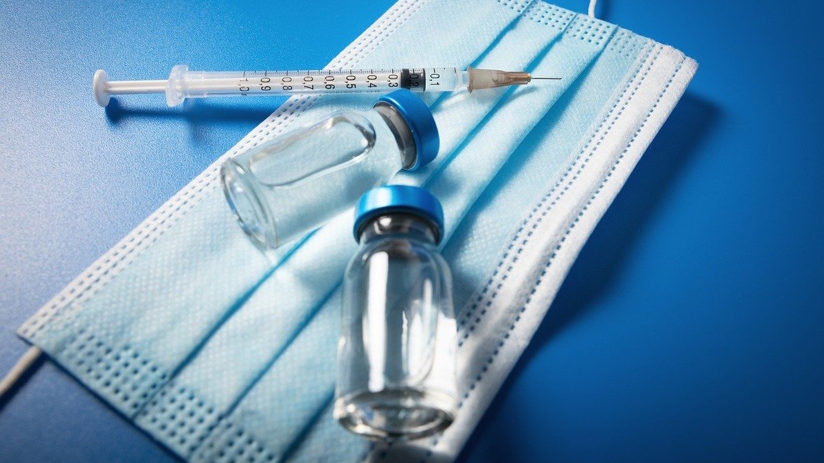 Україна отримала 150 тисяч доз вакцини від гепатиту В