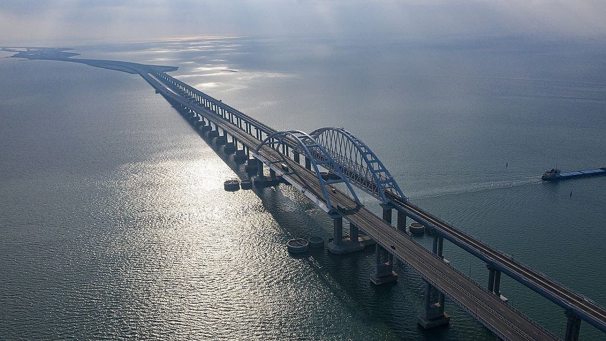 Как и когда будет разрушен Крымский мост