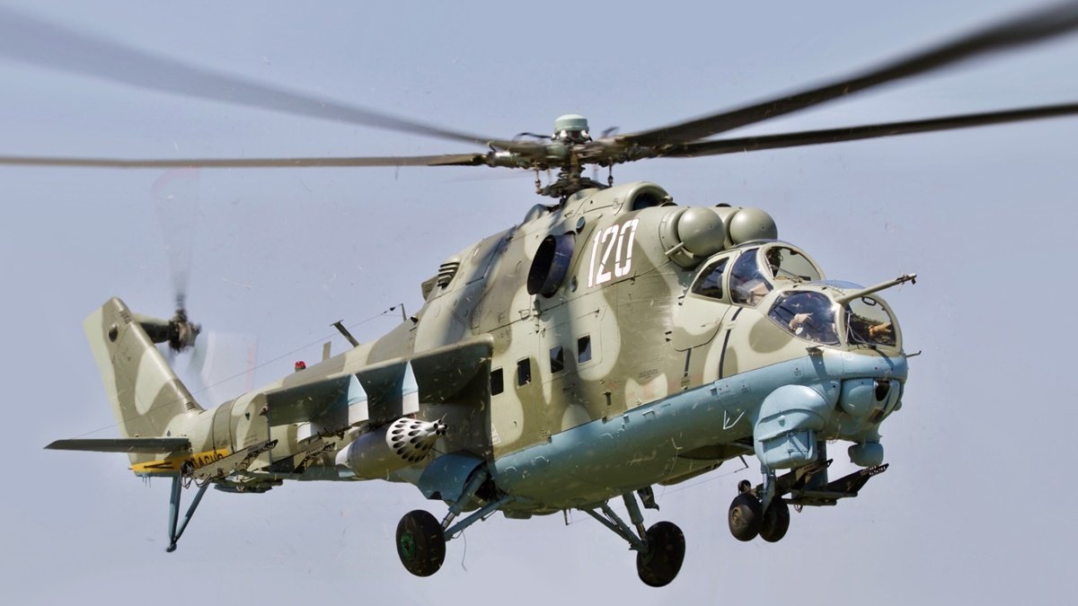 Українські десантники збили російський ударний вертоліт Мі-24