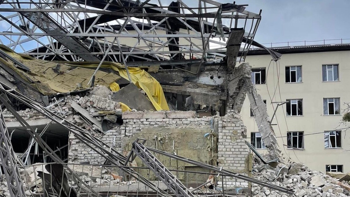 Окупанти зруйнували 600 лікарень та 450 аптек в Україні