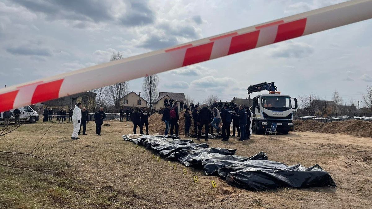 Украинские и французские специалисты установили личности пяти погибших в Буче, убитых оккупантами