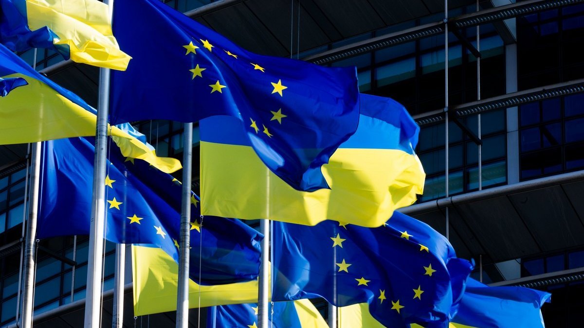 Еврокомиссия получила анкету-опросник и готовит выводы по заявке на вступление Украины в ЕС