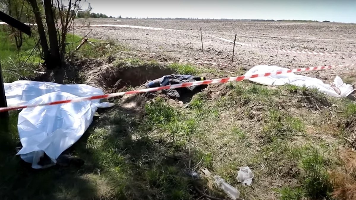 У Київській області знайшли ще одне поховання: серед вбитих окупантами громадянин Чехії