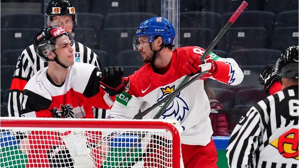 Чехия уступила Австрии, Швейцария сыграла с Казахстаном: результаты матчей чемпионата мира по хоккею