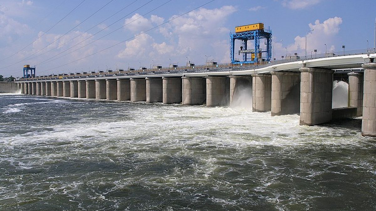 Войска рф не дают отремонтировать Каховскую ГЭС, Новую Каховку уже затапливает: Херсон под угрозой